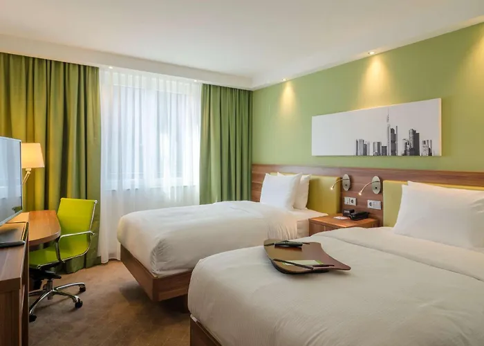 Hampton By Hilton Centre Hotel