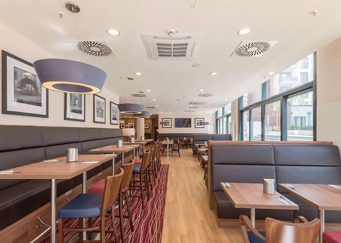 Hampton By Hilton Centre Hotel 3*