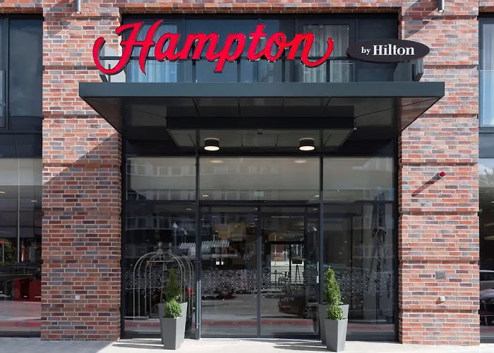 Hampton By Hilton Centre Hotel 3*